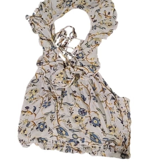 Kendall and Kylie flowery halter top - Picture 1 of 4